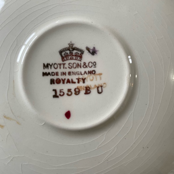 Royal Grafton England Teacup and Saucer RARE - Picture 8 of 9